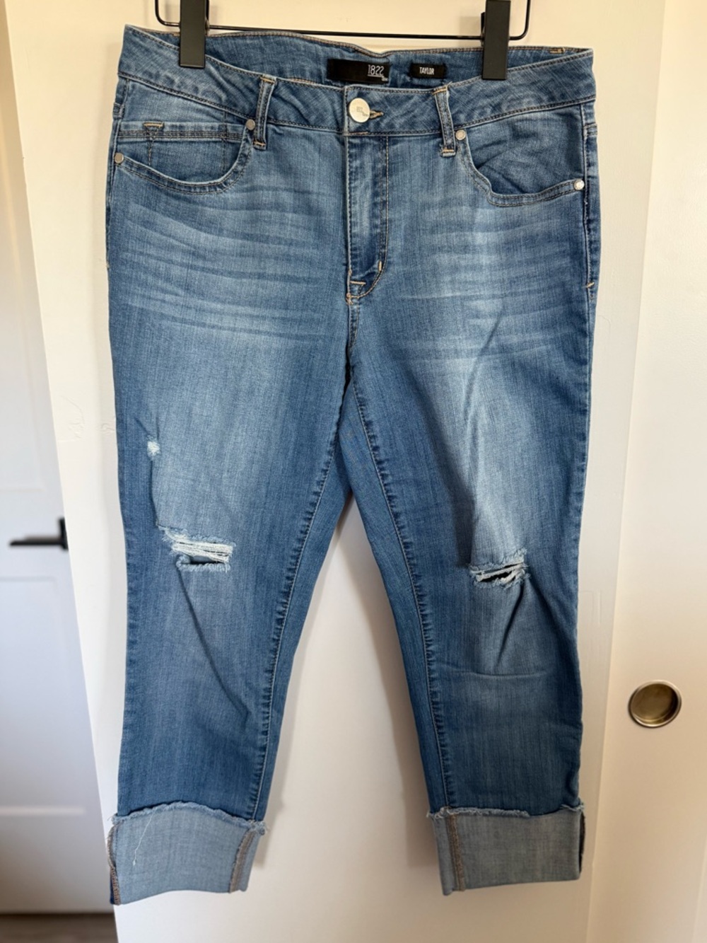 1822 Denim Women's Taylor Destructed Roll Cuff Crop Skinny Jeans Size 12